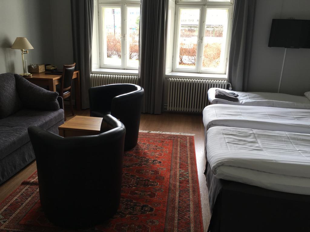 First Hotel City Eskilstuna Bagian luar foto
