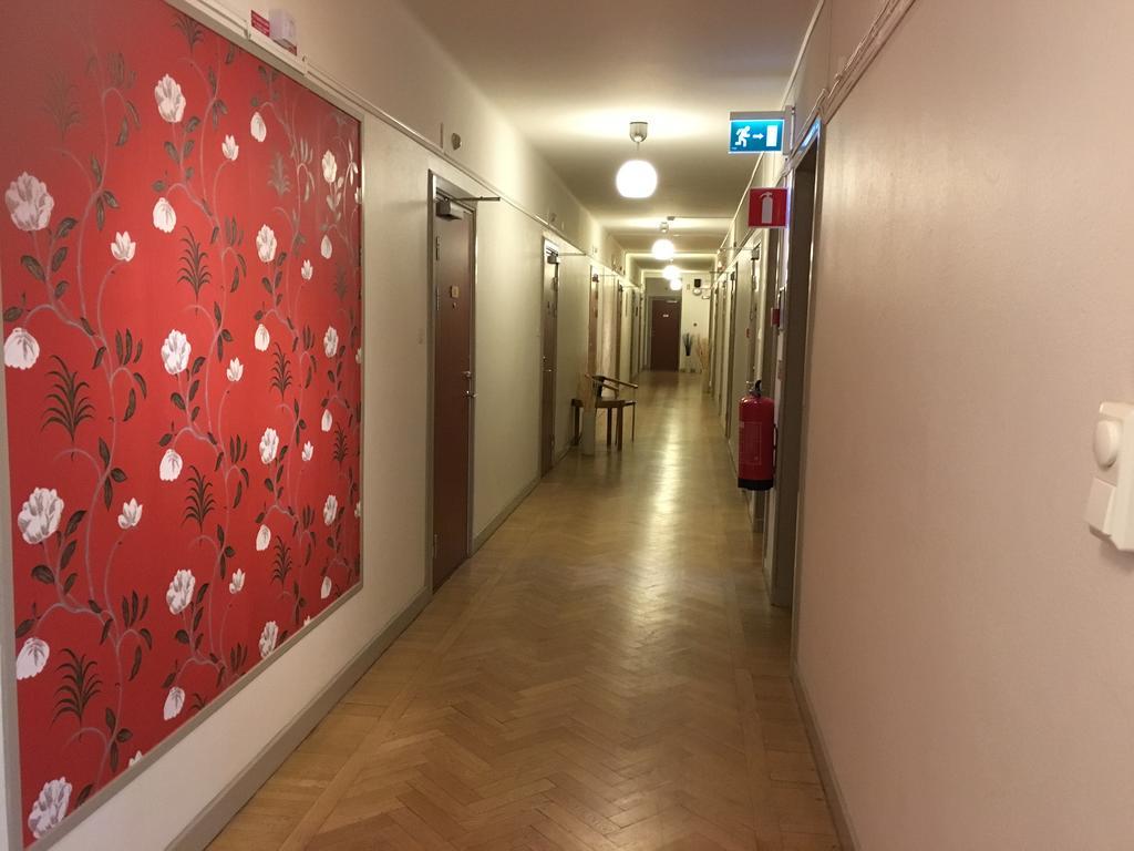 First Hotel City Eskilstuna Bagian luar foto