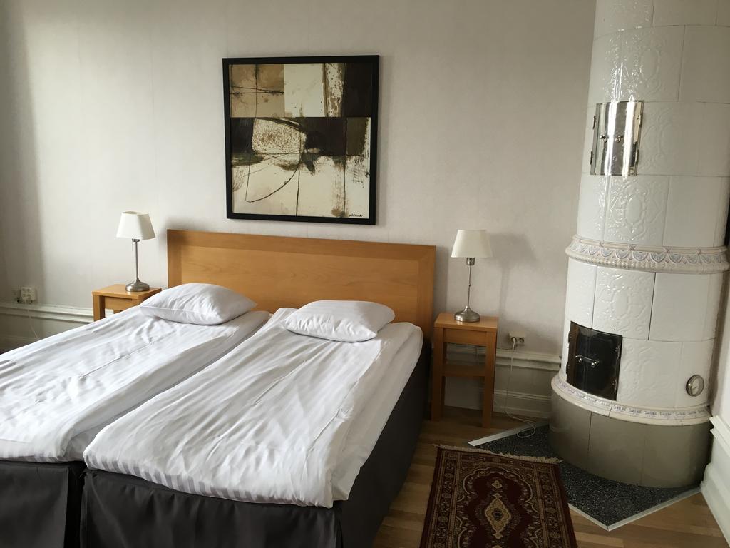 First Hotel City Eskilstuna Bagian luar foto