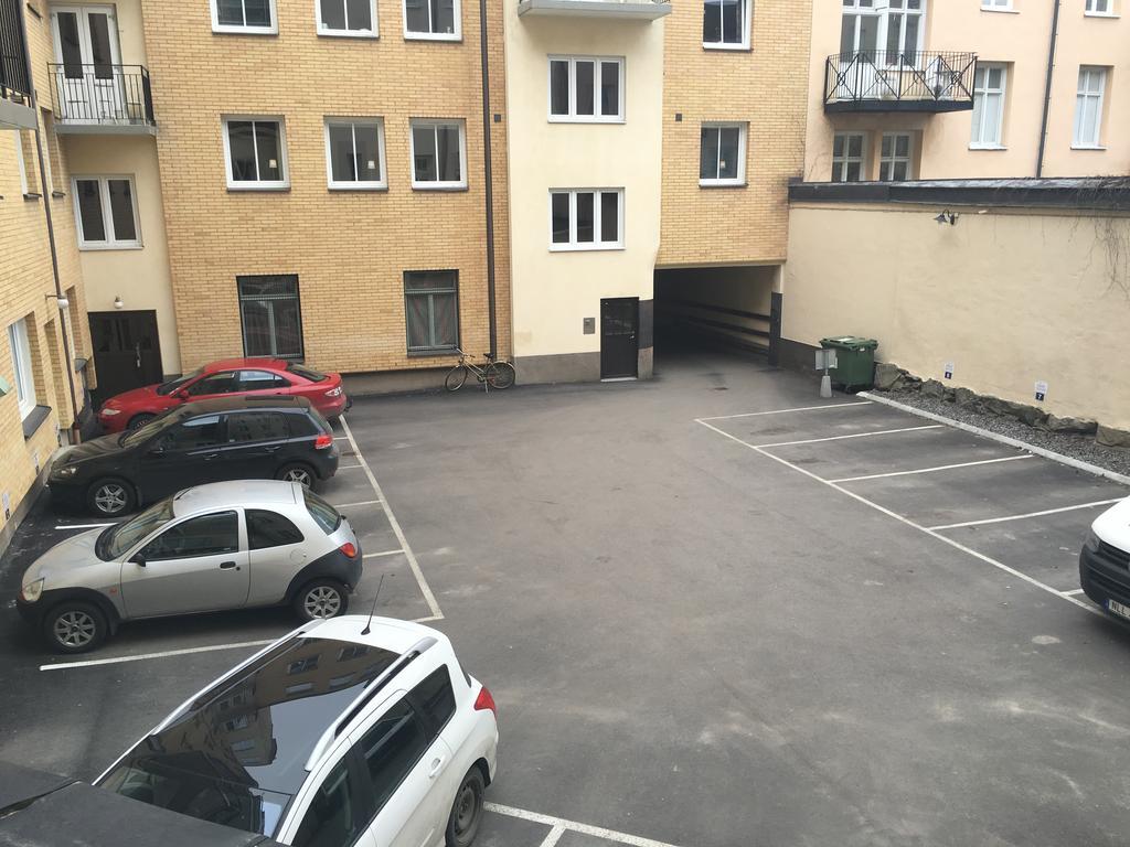 First Hotel City Eskilstuna Bagian luar foto
