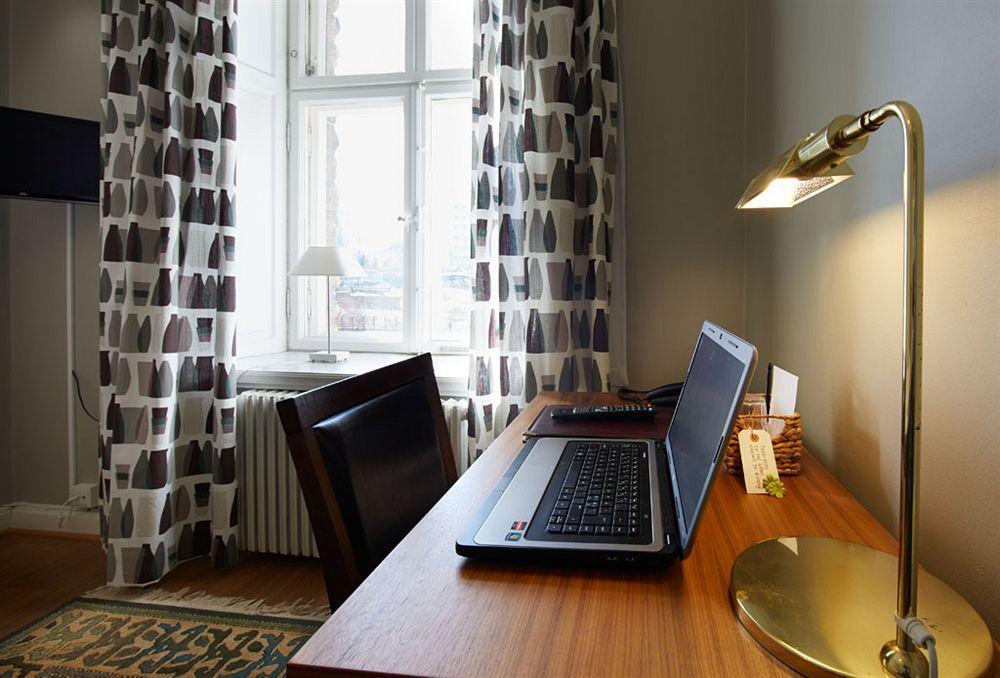 First Hotel City Eskilstuna Bagian luar foto