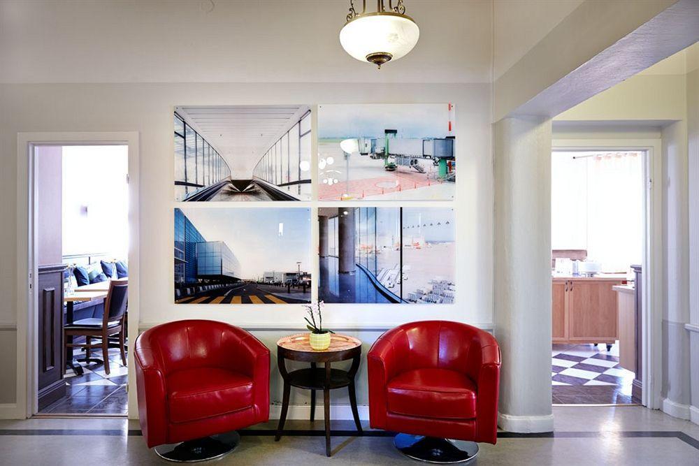 First Hotel City Eskilstuna Bagian luar foto