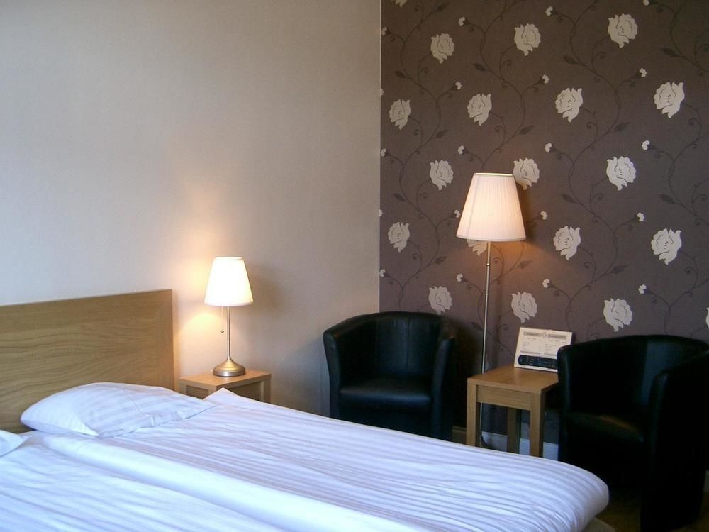 First Hotel City Eskilstuna Bagian luar foto